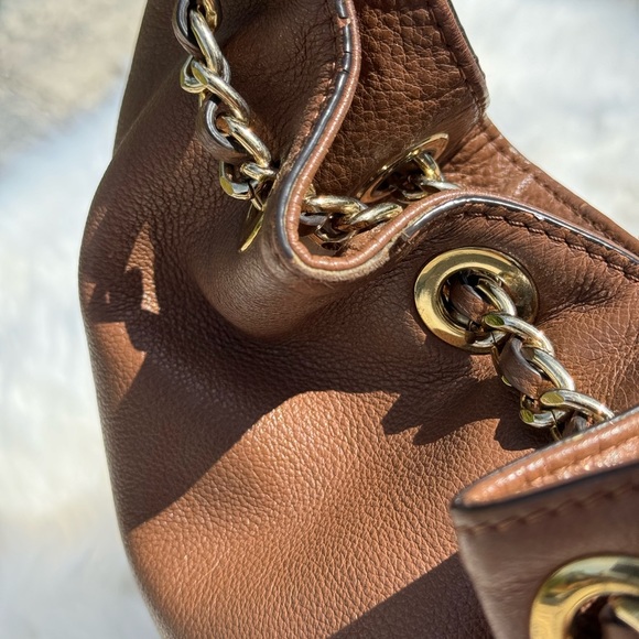 Michael Kors Frankie Brown Leather Drawstring Shoulder Bag Gold Hardware - Picture 10 of 17